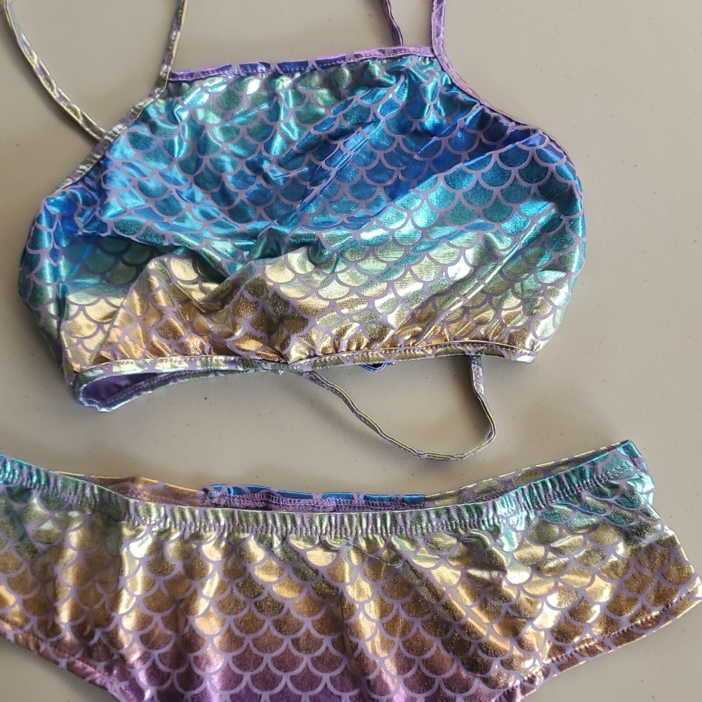 Woman's 2piece Bikini Size Large